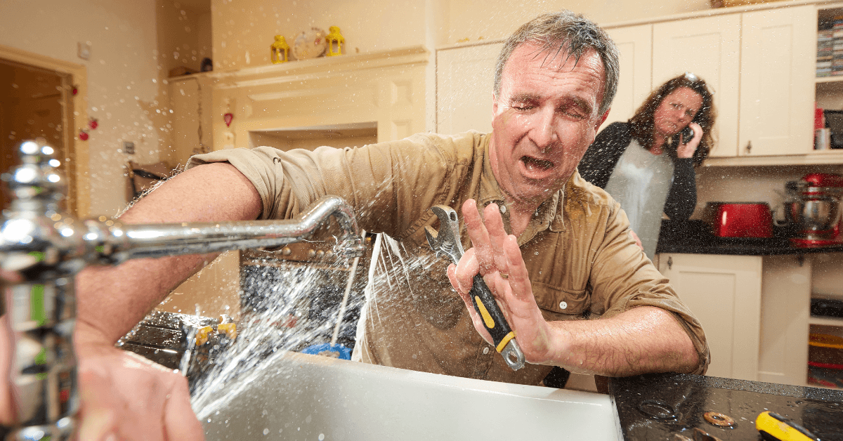 emergency plumbers near me - A plumber responding to a emergency burst pipe